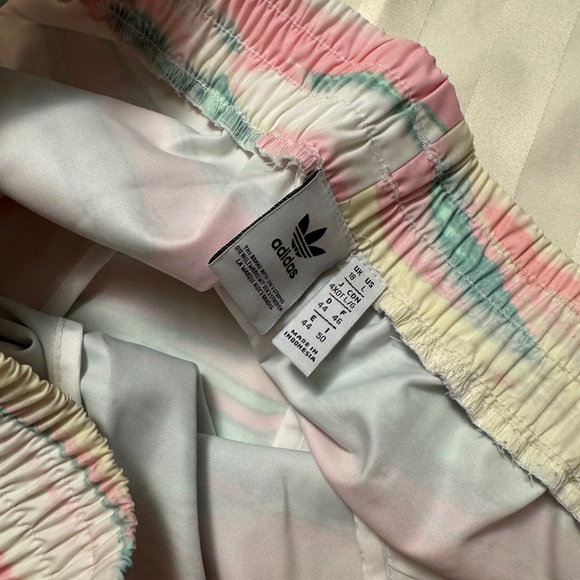 Adidas SET pastel marble hoodie and joggers in pink, mint & cream. - Picture 3 of 11